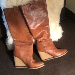 Wedge boots